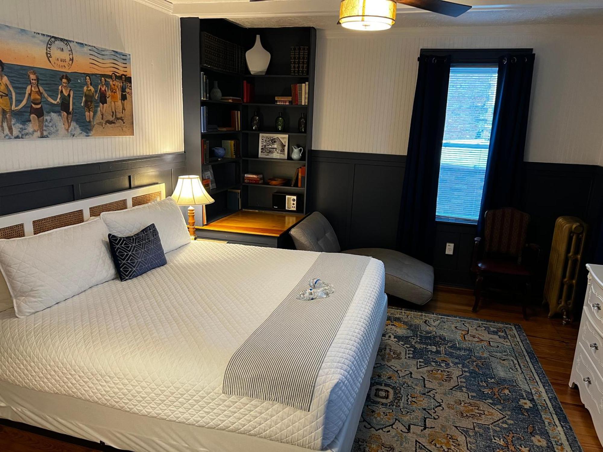 Triple Room,1624799248:JPEG